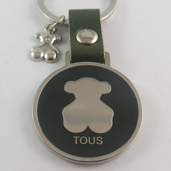 Tous Teddy Bear Keychain – Olive Green Leather Key Ring with Silver Bear Charm - Picture 1 of 6